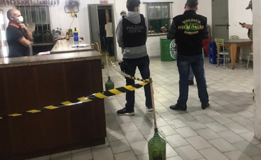 Estabelecimentos comerciais de Cocal do Sul são fiscalizados