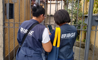 Mais de 8 mil vagas: IBGE abre contratação temporária com benefícios e salários de até R$ 4 mil 