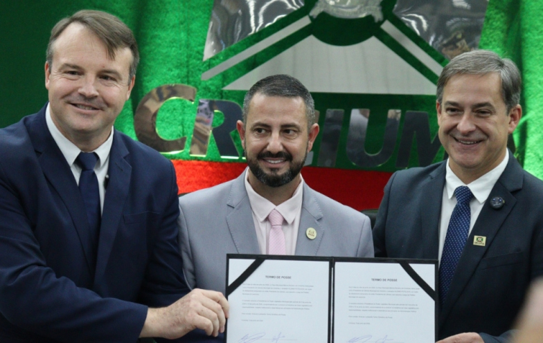 De vereador a prefeito: Neto Uggioni assume Prefeitura de Criciúma e planeja inaugurações