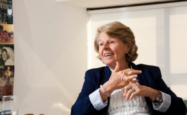 Após sofrer um aneurisma, Alice Kuerten deve assumir secretaria nas próximas semanas