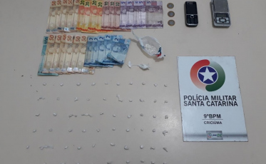 PM apreende 60 pedras de crack no bairro Paraíso