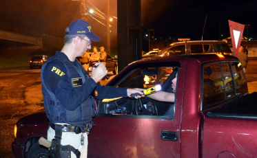 Fiscalização na BR 101 em Tubarão 