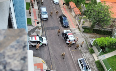 Polícia Militar prende casal por estelionato em Criciúma (VÍDEO) 