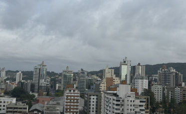 [Áudio] Sol com nuvens em Criciúma e região