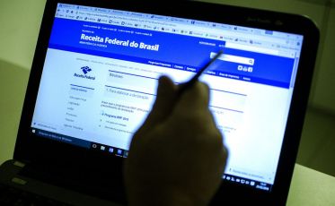 Receita libera consulta a terceiro lote de restituição do IR