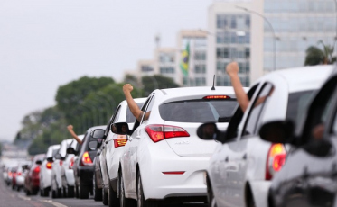 Motoristas de aplicativo poderão inscrever-se como microempreendedor