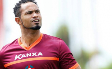 Rio Branco anuncia contratação do goleiro Bruno e é alvo de críticas