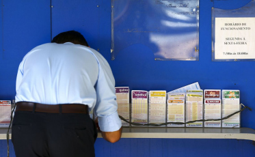 Mega-Sena deste sábado deve pagar prêmio de R$ 45 milhões