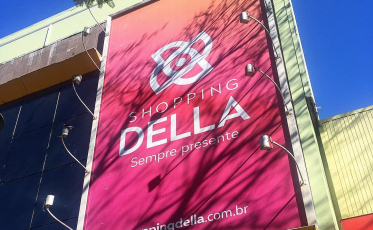Shopping Della com horário diferenciado aos sábados
