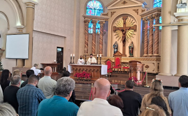 Criciúma celebra 145 anos com missa comemorativa e bolo