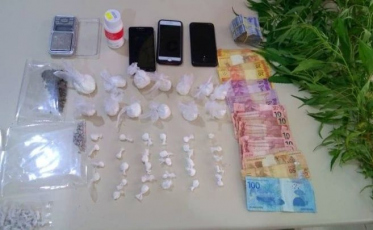 Suspeitos de tráfico de drogas são presos na região de Laguna 