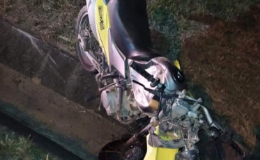 Na BR-101, acidente envolvendo carro e moto deixa uma pessoa ferida 