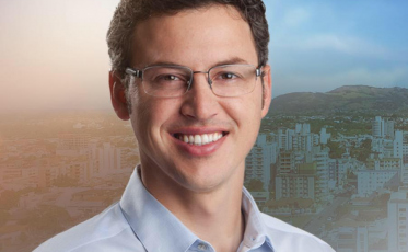 Ala do PSL emite nota contestando presidente do partido