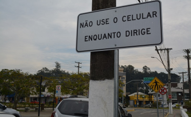 Placas educativas no trânsito são colocadas em Morro da Fumaça