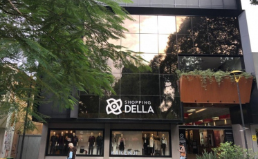 Shopping Della anuncia horários especiais de verão