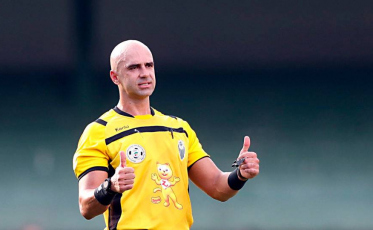 Trio do Paraná apita Ceará x Criciúma