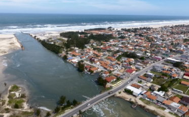 Desassoreamento da Barra do Camacho deve ser retomado nesta sexta-feira