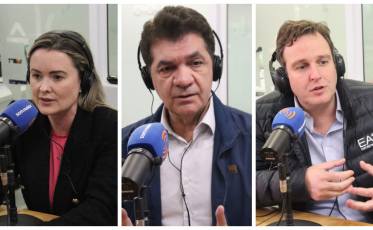 Júlia se aproximando de Clésio: pode ser xeque-mate para Ricardo Guidi?