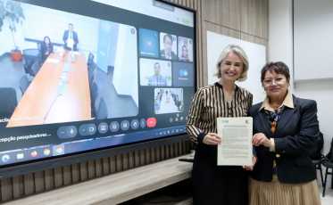 Unesc firma parceria com universidade do Equador