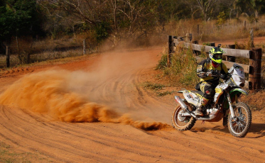 Fellipe Scaini é destaque no Rally dos Sertões