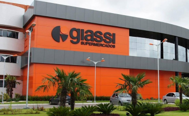 Lojistas do Giassi Santa Bárbara reclamam de suspensão das atividades