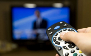 PESQUISA IPC: Maioria dos eleitores acompanha os programas eleitorais pela TV