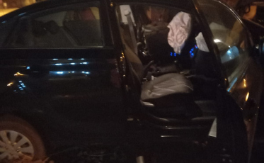 Três pessoas ficam feridas após colisão entre carro e trem em Içara