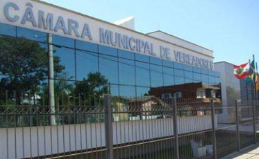 Falta de vereadores em sessão resultará no aumento de quase 25% dos tributos em Araranguá