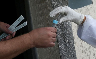 Não há evidências de que curados de Covid-19 estejam protegidos, diz OMS