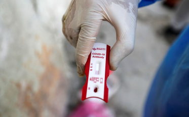 Governo anuncia parceria para produzir vacina contra covid-19