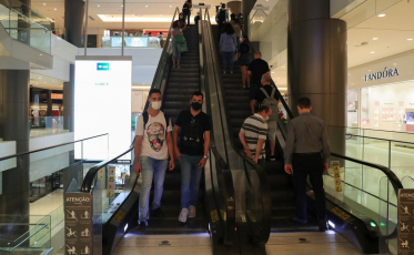 Jovens são os mais afetados pelos efeitos da pandemia, mostra estudo