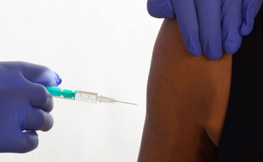 Vacinação contra a mpox começa em março