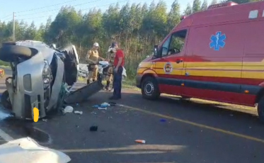 Duas mulheres ficam em estado grave após colisão na SC-447