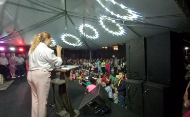 Beleza e cores no acendimento das luzes do 