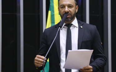 Parlatório recebe Daniel Freitas nesta segunda-feira (VÍDEO)