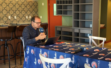 Programa Adelor Lessa diretamente de Içara