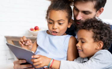Plataformas educativas para revisar o aprendizado durante as férias escolares