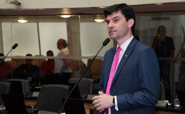 Projeto proíbe venda de empréstimos a idosos por telefone e internet