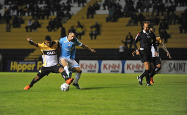 Paysandu e Criciúma em nova data