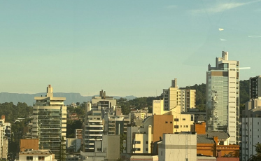 [Áudio] Céu limpo e ensolarado em Criciúma e região