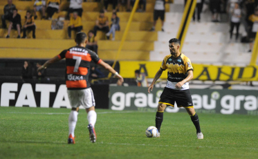 Em confronto direto, Tigre enfrenta o Bugre
