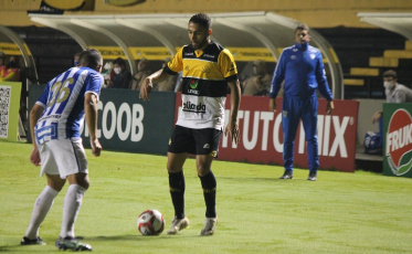 Gabriel Silva e Adenilson têm contrato encerrando no fim de maio