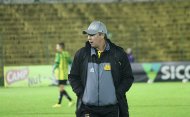 Paulo Baier elogia aplicação do time contra o Ypiranga: 