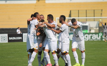 Segue o líder: Tigre chega à terceira vitória seguida e assume a liderança da Série C