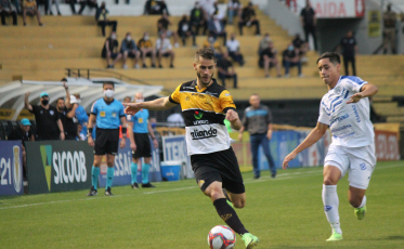 Criciúma leva vantagem contra o Paysandu