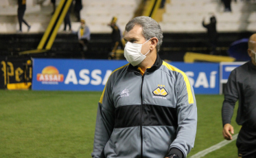 “Vamos buscar esse acesso porque o Criciúma é forte”, afirma Cláudio Tencati