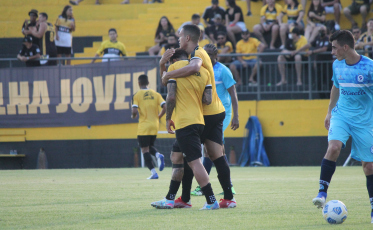 Tigre vence jogo-treino contra o Glória