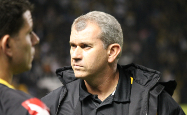 Confira cinco tabus que Cláudio Tencati já quebrou no comando do Criciúma