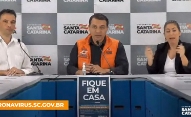“Saímos de uma fala de manhã para outra à noite”, diz Moisés sobre Bolsonaro