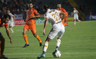 “Não vejo cenário para isso”, diz presidente do Criciúma sobre número de rebaixados na Série B